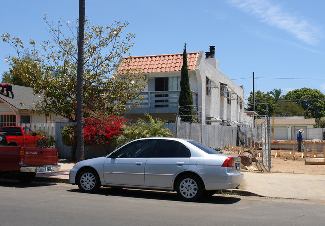 925-927 F Ave in Coronado, CA - Building Photo - Building Photo