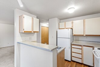 Heron View Apartment Homes in Kenmore, WA - Building Photo - Interior Photo