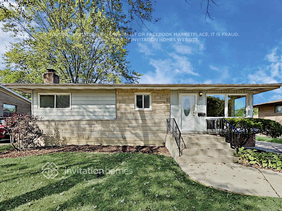 26 Joyce Ln in Addison, IL - Building Photo