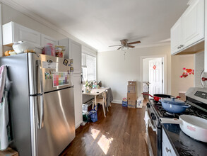 3845 N Greenview in Chicago, IL - Building Photo - Building Photo