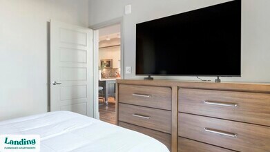 3005 Peachtree Rd NW, Unit 801 in Atlanta, GA - Building Photo - Building Photo