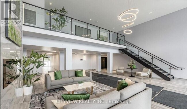 35 Kingsbury Square in Guelph, ON - Building Photo - Building Photo