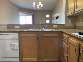 83 E Agate Ave in Las Vegas, NV - Building Photo - Building Photo