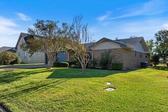 421 St Andrews St in Meadowlakes, TX - Building Photo - Building Photo