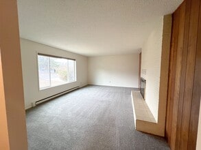 6261 Juniper Way in Klamath Falls, OR - Building Photo - Building Photo