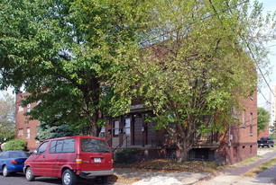 402-408 Johnson St in Covington, KY - Building Photo