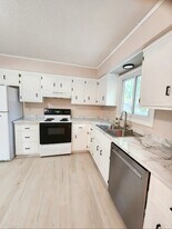 7201 79th Ave N in Minneapolis, MN - Building Photo