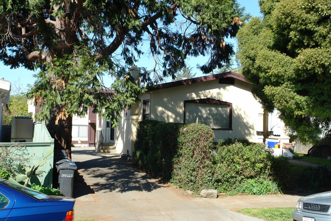 2224 Jefferson Ave in Berkeley, CA - Building Photo