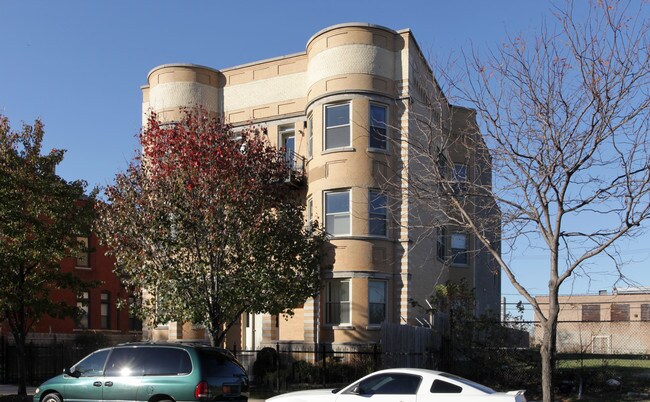 510-512 E Oakwood Blvd in Chicago, IL - Building Photo - Building Photo