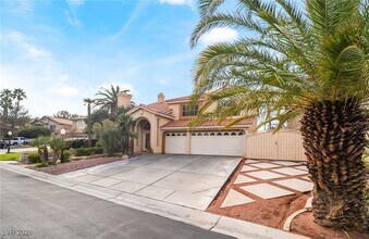 2408 Legacy Island Cir in Henderson, NV - Building Photo - Building Photo