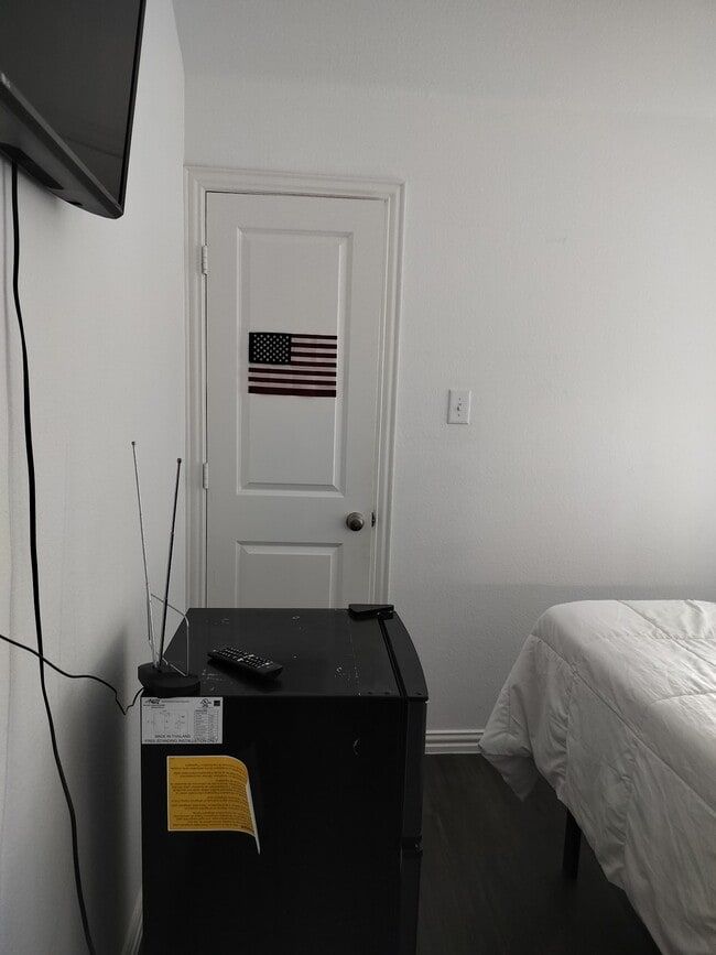 505 Virginia Way in Princeton, TX - Foto de edificio - Building Photo