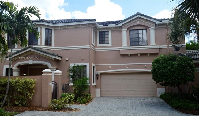 property at 2812 Center Ct Dr