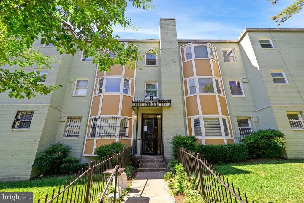 2835 Gainesville St SE in Washington, DC - Building Photo