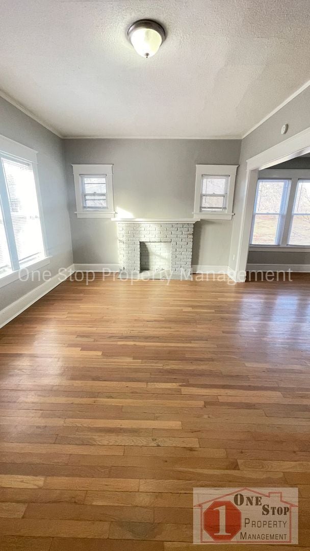 323 Brighton Ave in Kansas City, MO - Building Photo - Building Photo