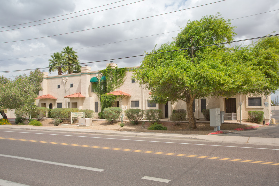 Garden View Villas in Phoenix, AZ - Foto de edificio