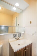 5859 N Winthrop Ave, Unit #207 in Chicago, IL - Foto de edificio - Building Photo