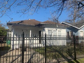 214 Sidney St in Houston, TX - Building Photo - Building Photo