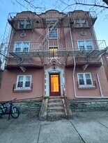 330 Park Ave, Unit #2 in Newport, KY - Building Photo