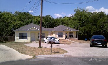 6017 Atwood St in Austin, TX - Building Photo - Building Photo