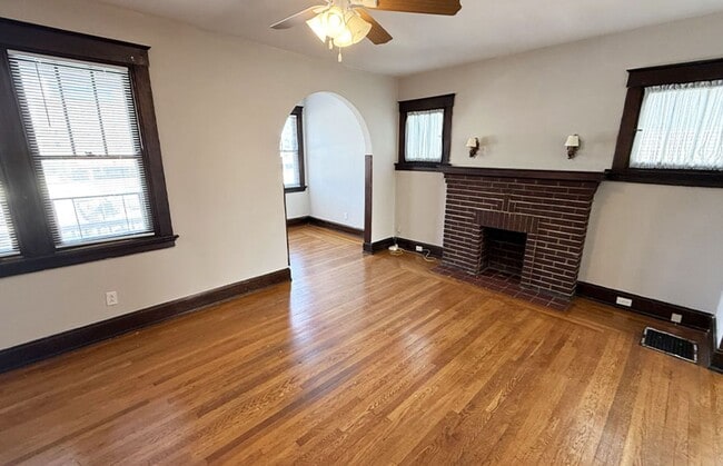 property at 2904 Jefferson Ave