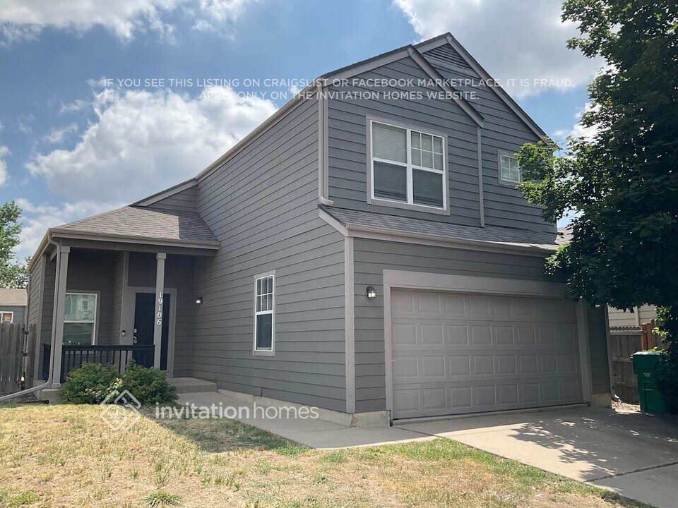 19106 E Carmel Cir in Aurora, CO - Building Photo