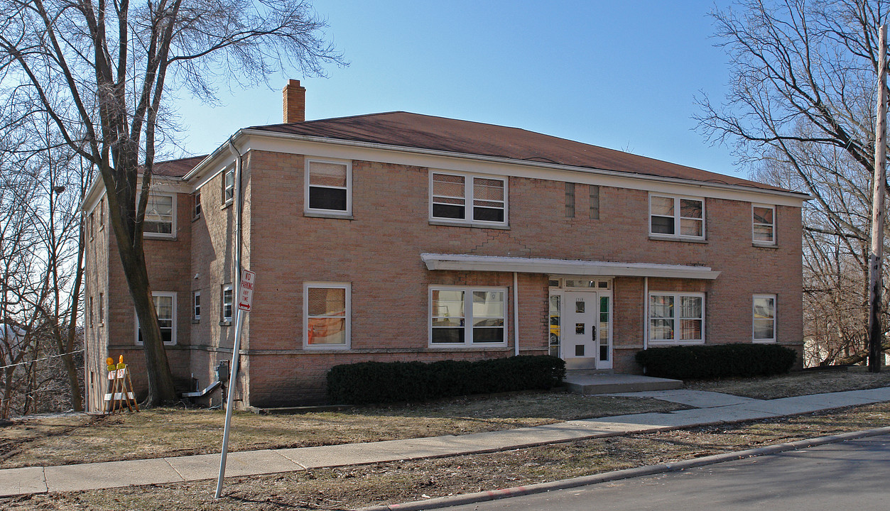 719 Dopp St in Waukesha, WI - Building Photo