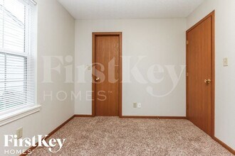 6231 Longmeadow Dr in Indianapolis, IN - Building Photo - Building Photo