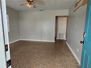 3421 W Abdella St in Tampa, FL - Building Photo - Building Photo