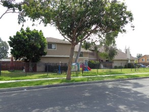 1401 E Nocta St in Ontario, CA - Building Photo - Building Photo