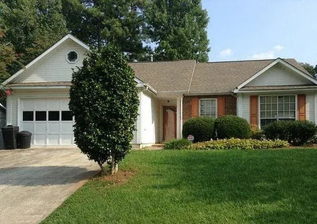 849 Shore Dr in Lithonia, GA - Foto de edificio - Building Photo