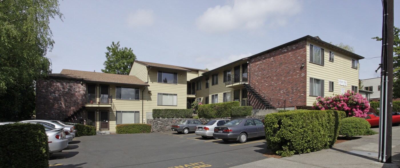 laurelhurst terrace in Portland, OR - Foto de edificio