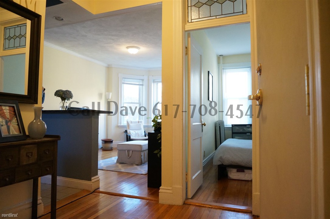 111 Queensberry St-Unit -# 89YG in Boston, MA - Foto de edificio