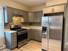 125 Calverley St in Providence, RI - Building Photo - Building Photo