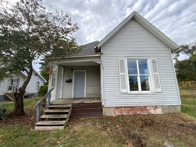 property at 506 N Franklin St