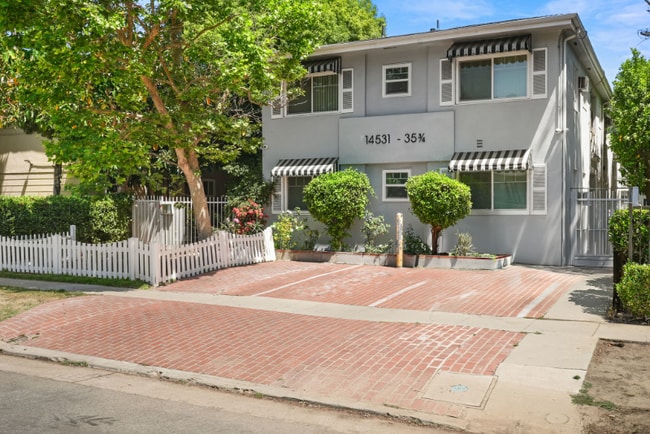 property at 14531 Dickens St