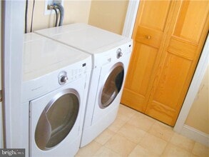 19 E Broad St-Unit -A6 in Trumbauersville, PA - Building Photo - Building Photo