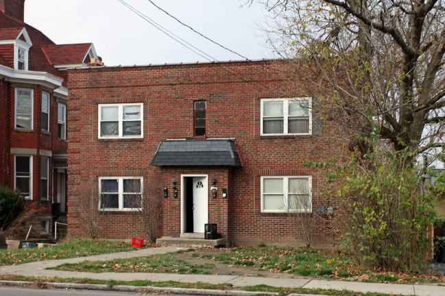 735 Elberon Ave in Cincinnati, OH - Building Photo - Building Photo