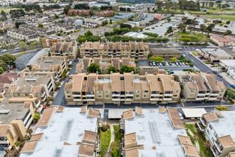 721-1921 Marcie Cir in South San Francisco, CA - Building Photo - Building Photo