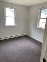 126 Michigan Ave in Plainwell, MI - Building Photo - Building Photo