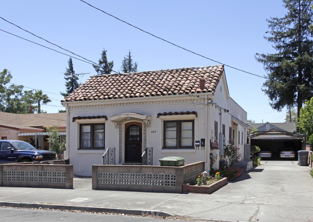 469 Clifton Ave in San Jose, CA - Building Photo