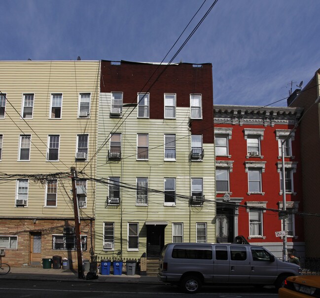 Flatiron in Brooklyn, NY - Building Photo - Building Photo