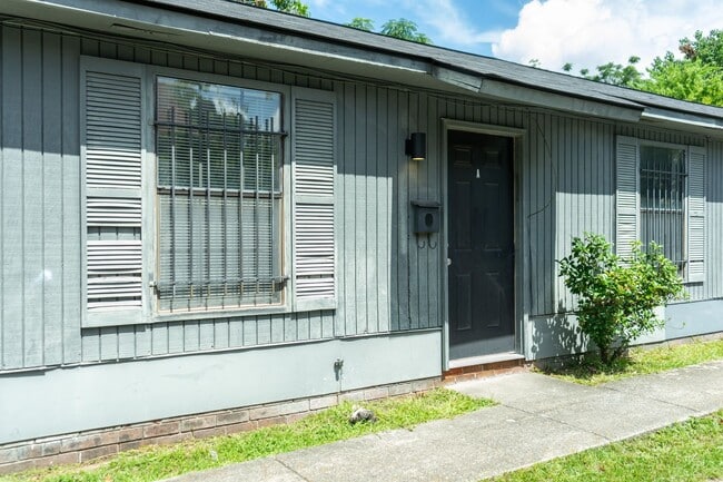 2009 Broad St in Augusta, GA - Building Photo - Building Photo