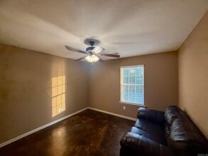 8900 Eskabar Dr in Benton, AR - Building Photo - Building Photo