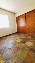 6935 Kepler Dr in Las Vegas, NV - Building Photo - Building Photo