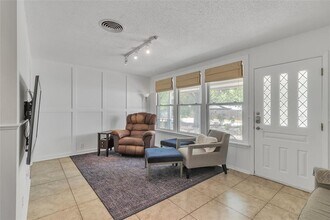 1302 Ludlow Terrace in Austin, TX - Building Photo - Building Photo