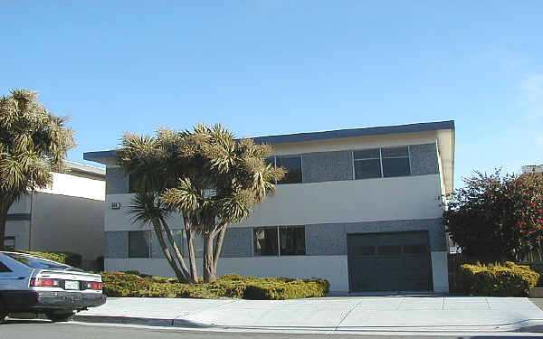 559 Commercial Ave in South San Francisco, CA - Building Photo