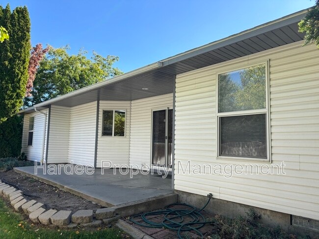 1422 Allante Pl in Boise, ID - Building Photo - Building Photo