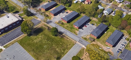 Ivy Manor Apartments in Winston-Salem, NC - Building Photo - Building Photo