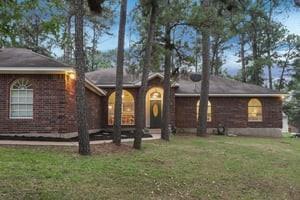 103 E Kamoi Ct in Bastrop, TX - Building Photo