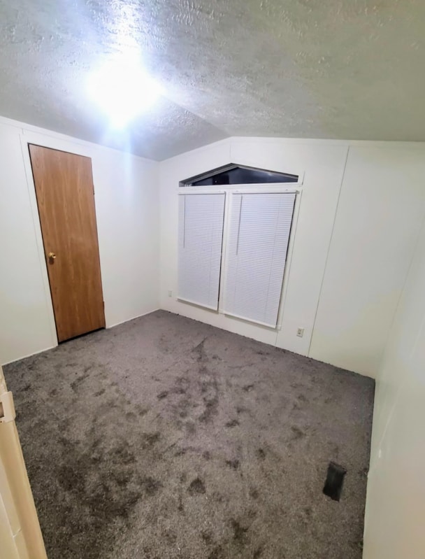 4905 Cambria Rd in Hillsdale, MI - Building Photo - Building Photo